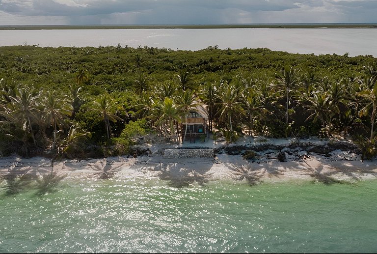 Palapa de lujo autosustentable con playa privada