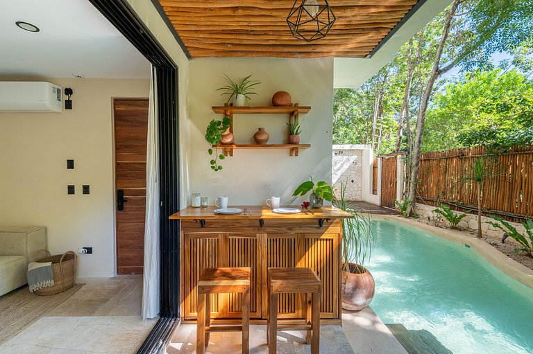 swim-up residence · ground floor · boutique condo