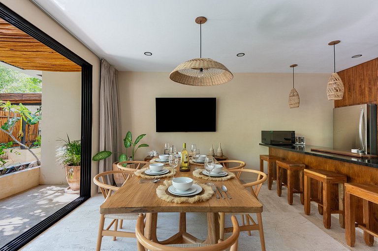 swim-up residence · ground floor · boutique condo