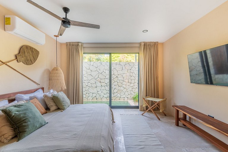 swim-up residence · ground floor · boutique condo