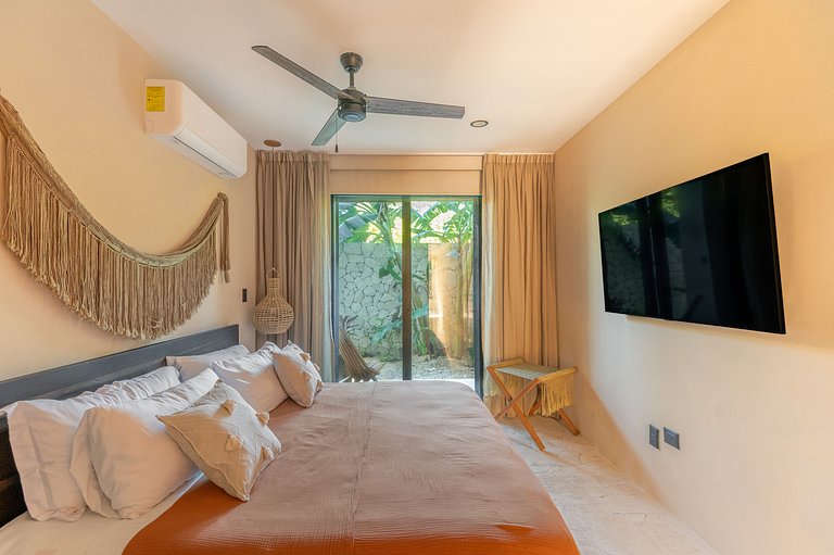 swim-up residence · ground floor · boutique condo