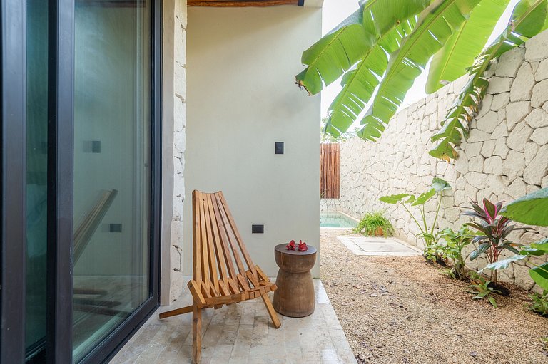 swim-up residence · ground floor · boutique condo