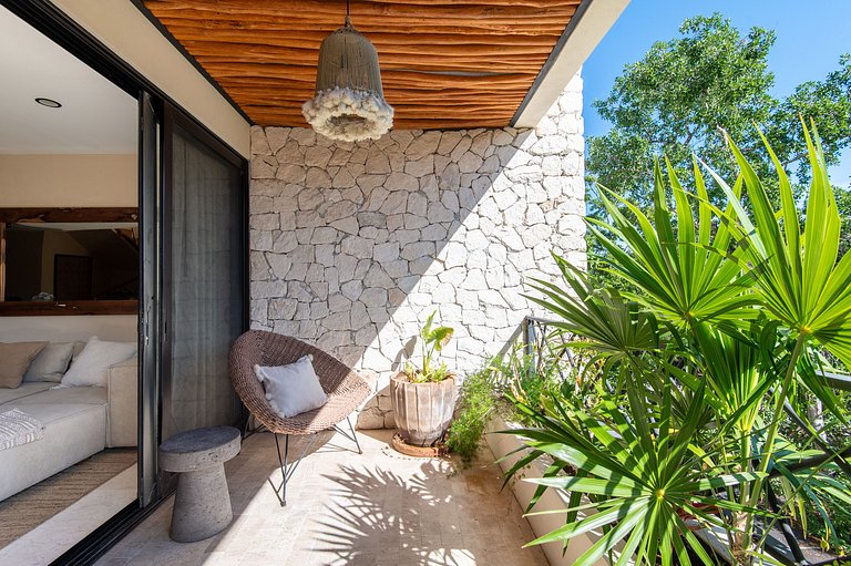 swim-up residence · ground floor · boutique condo