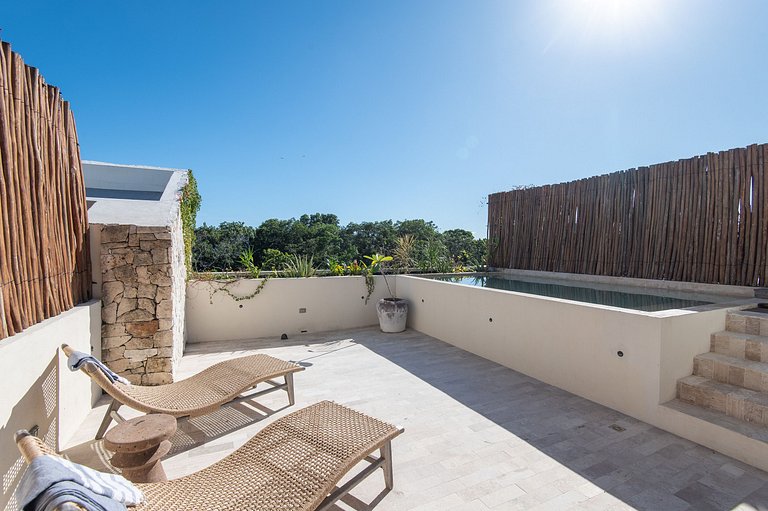 swim-up residence · ground floor · boutique condo