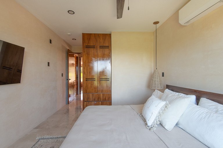 swim-up residence · ground floor · boutique condo